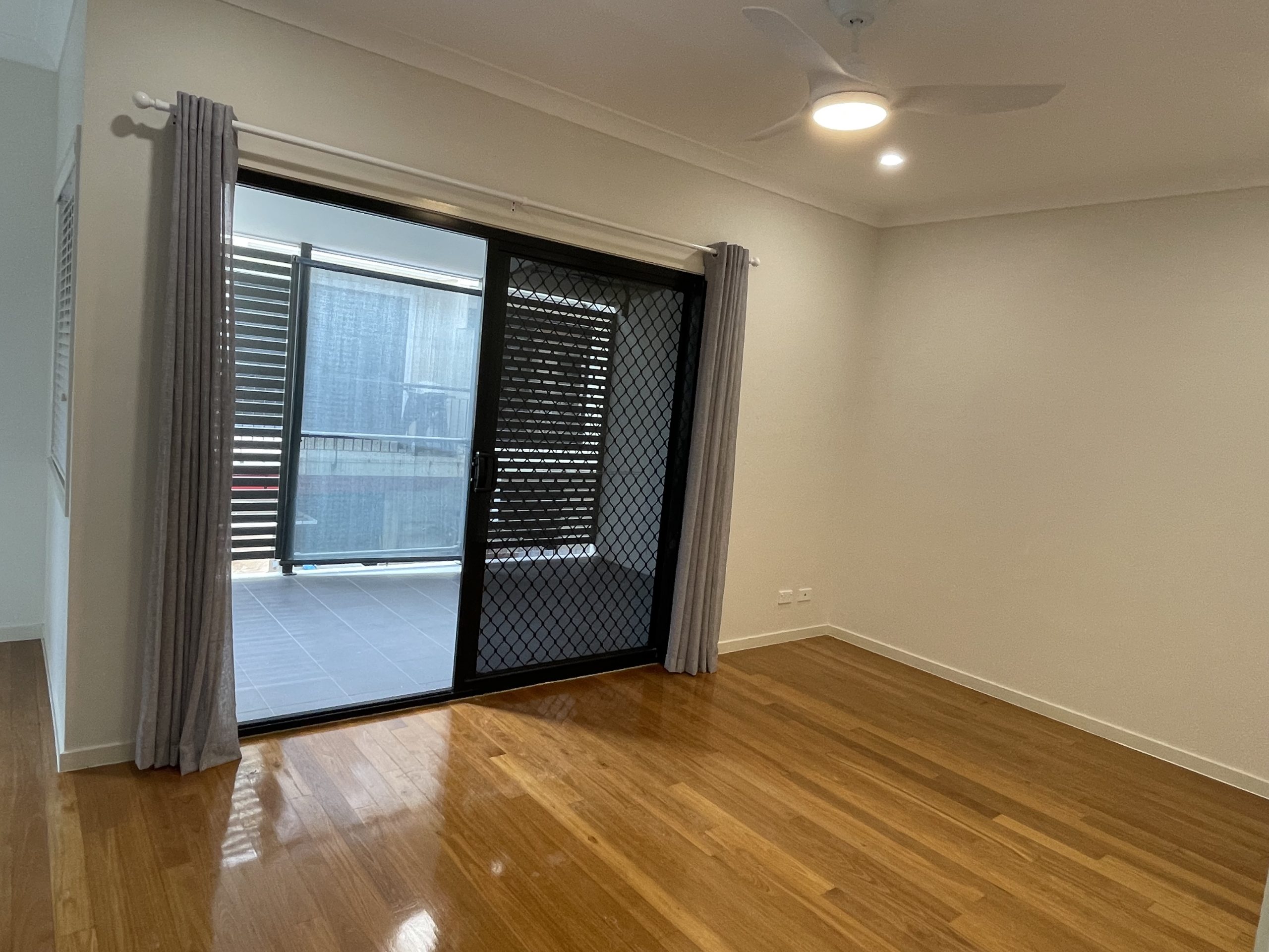 2-12-14-georgina-street-woody-point-qld-4019-crown-properties-qld