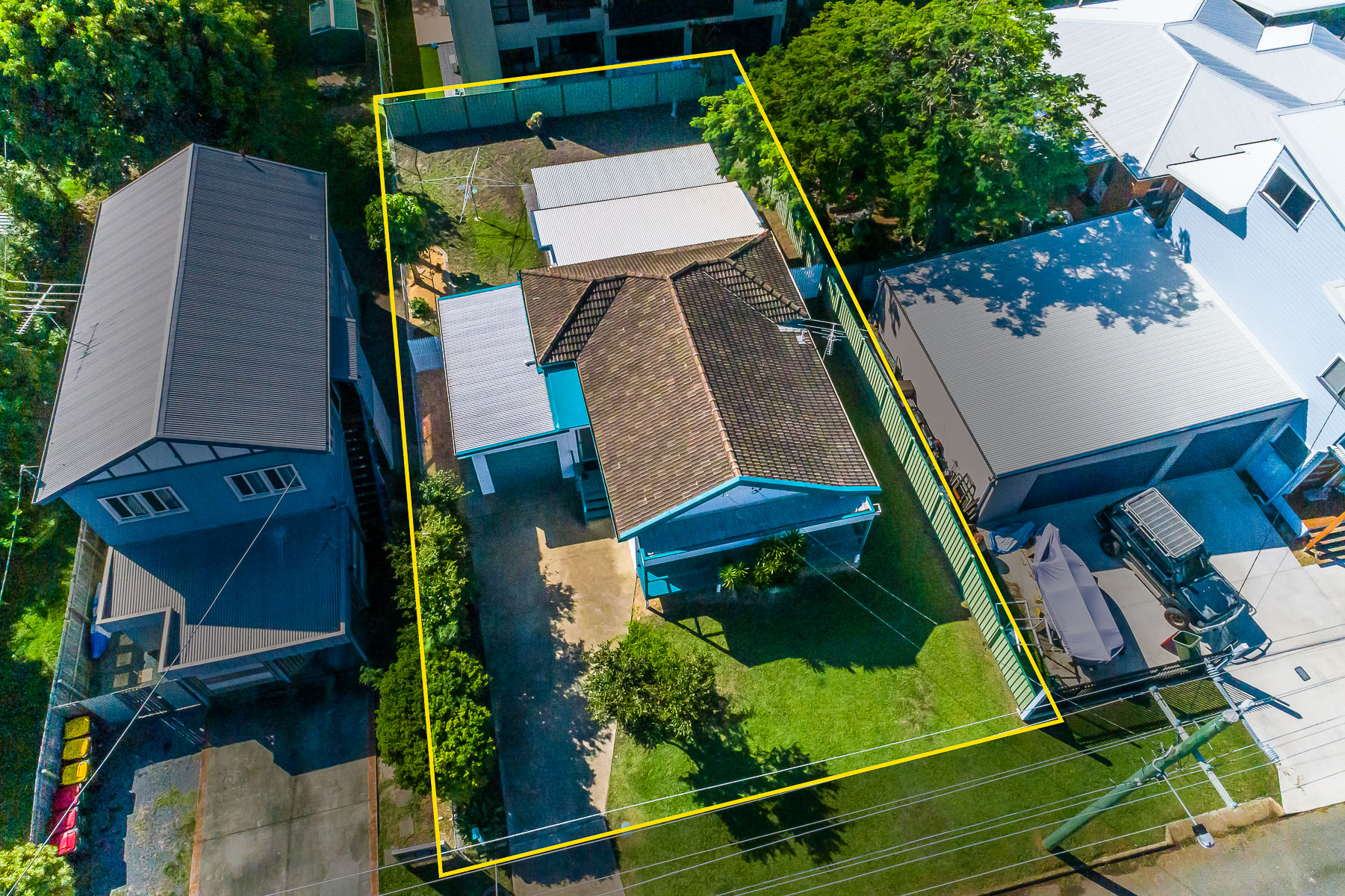 2 Caroline St, WOODY POINT QLD 4019 Crown Properties Qld